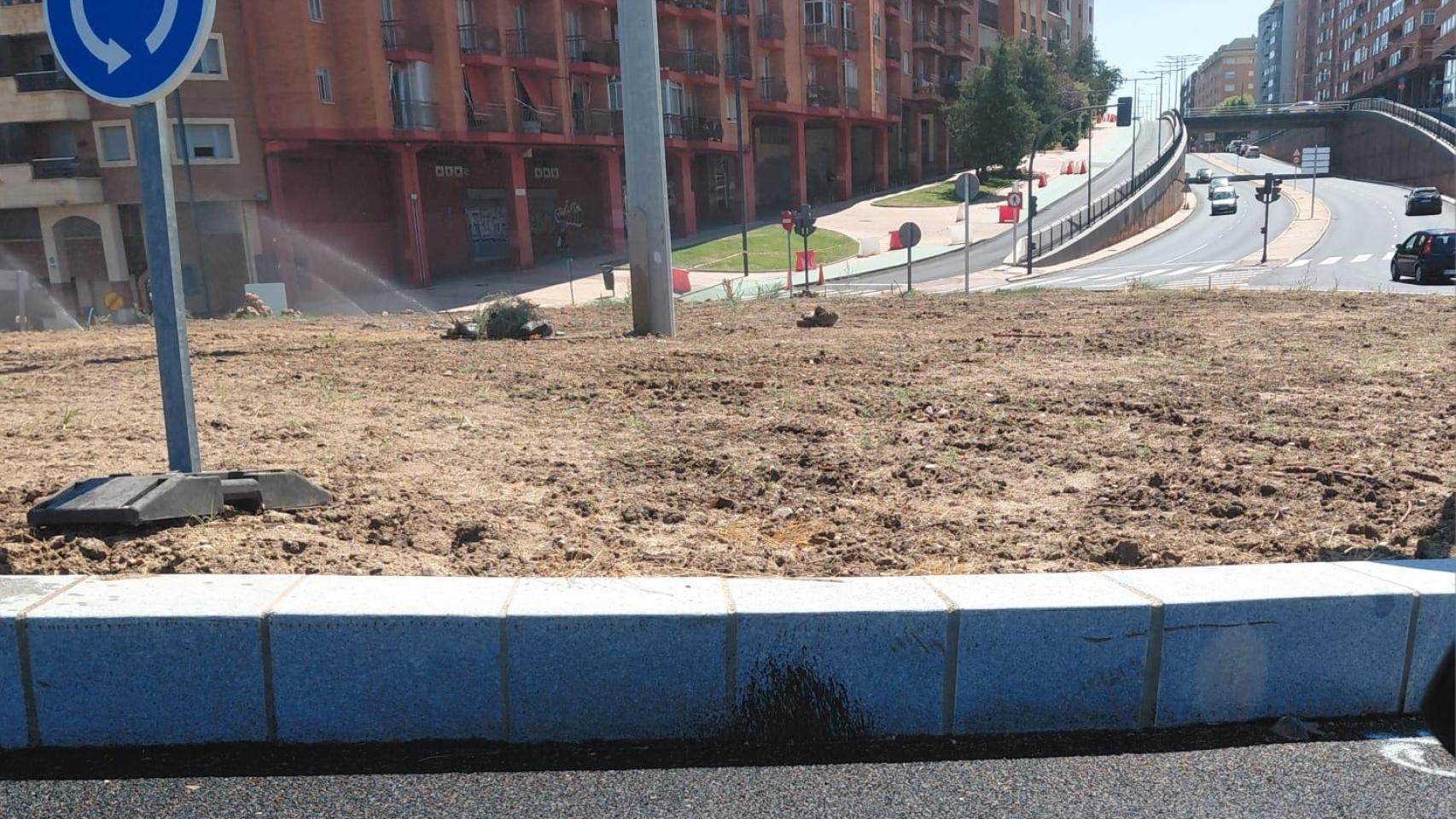 Advierten al Ayuntamiento de Zamora de que no tiene personal para mantener las nuevas rotondas y medianas de la humanización