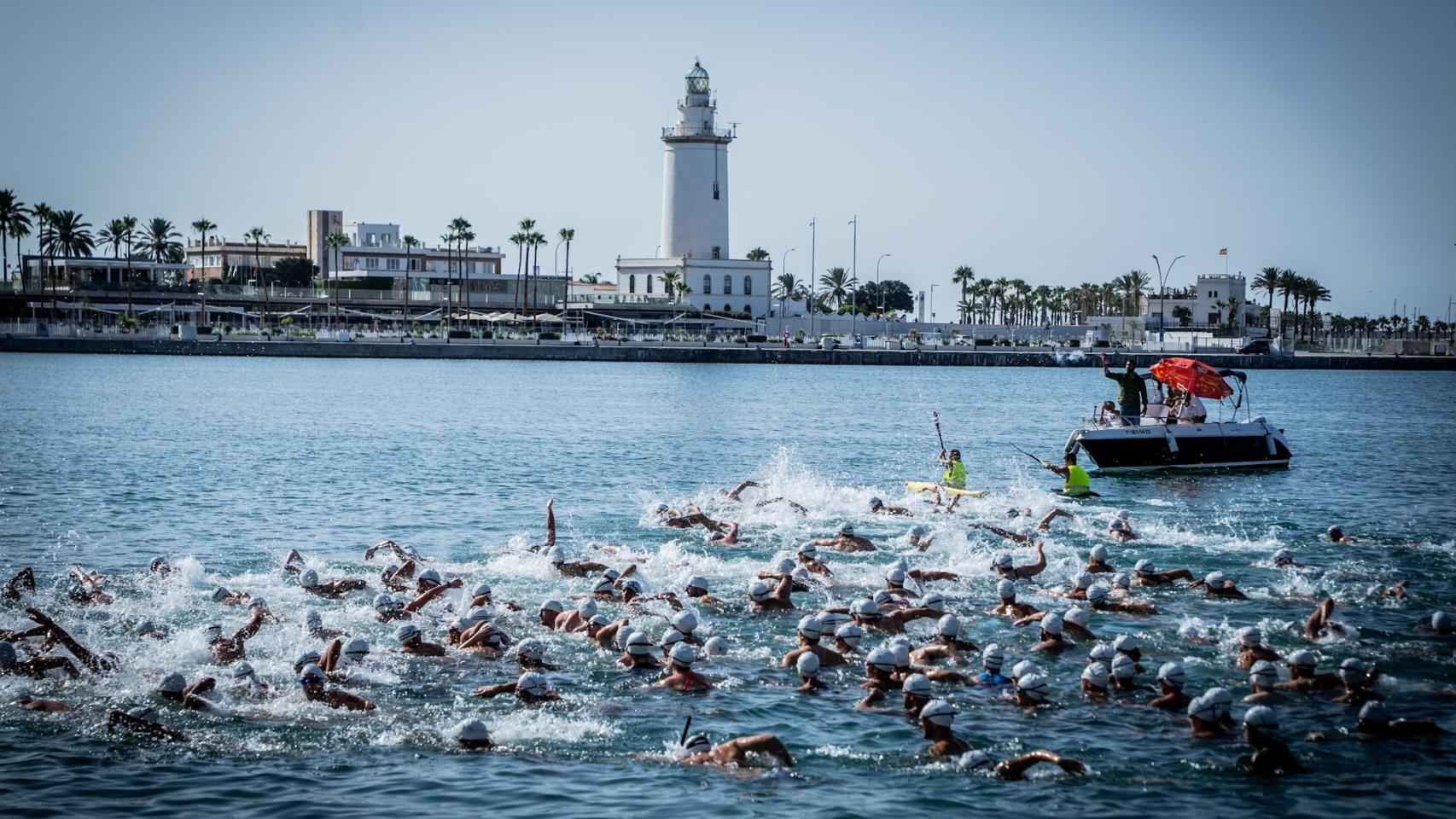 La Travesía a Nado del Puerto de Málaga.