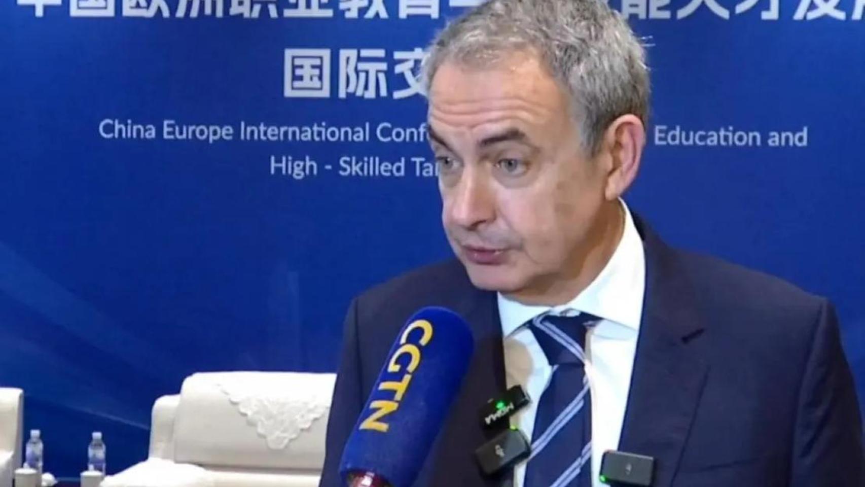 El expresidente José Luis Rodríguez Zapatero ofrece una entrevista durante su último viaje a China, el pasado mes de julio.