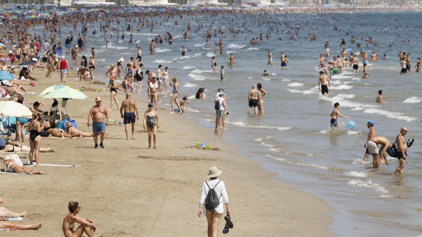 Una playa de Valencia este fin de semana
