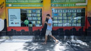 El escaparate de una inmobiliario en Madrid