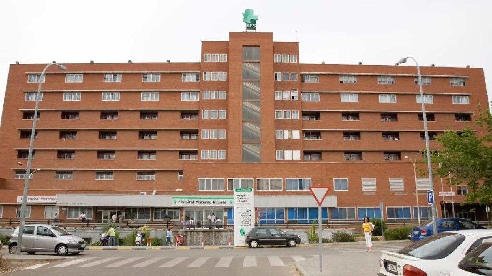 Una foto de archivo del Hospital Perpetuo Socorro de Badajoz.