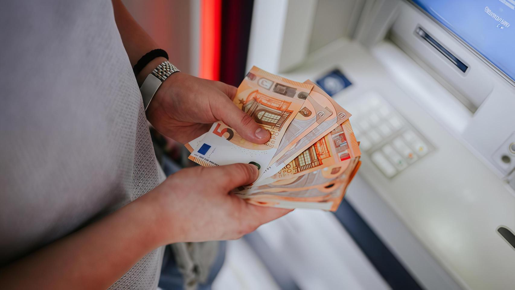 Algunos bancos suelen adelantar las fechas de pago.