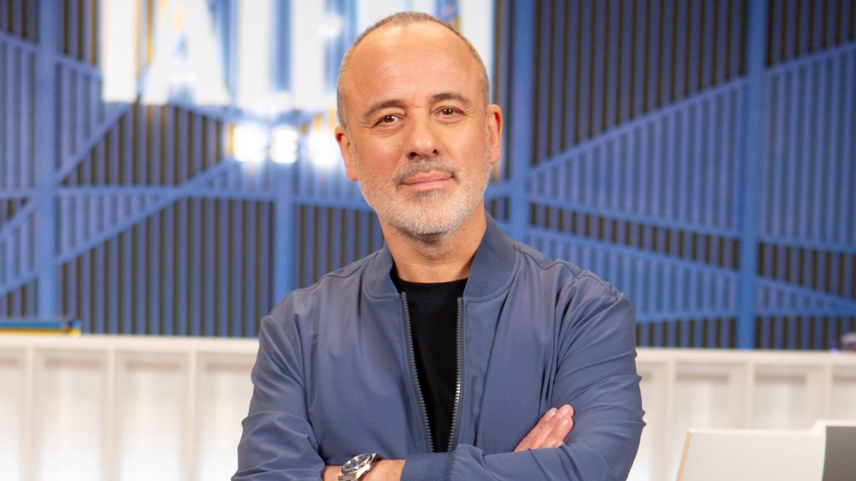 Javier Gutiérrez en una imagen promocional de 'La Agencia'.