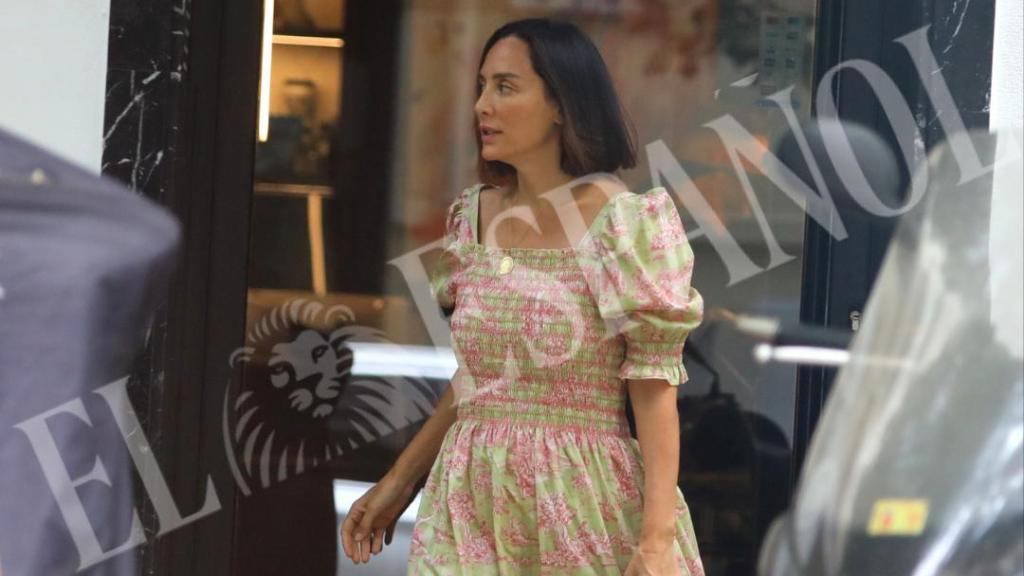 Tamara Falcó saliendo de TBC The Beauty Concept en Madrid.