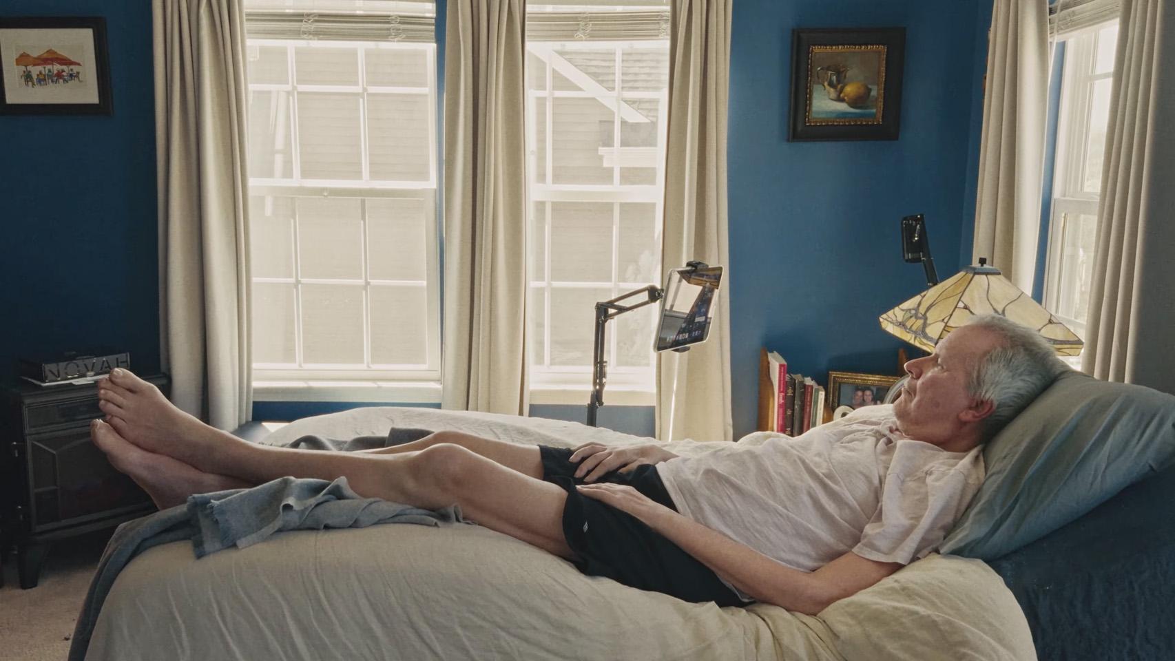 Mark Jackson controlando un iPad con la mente.