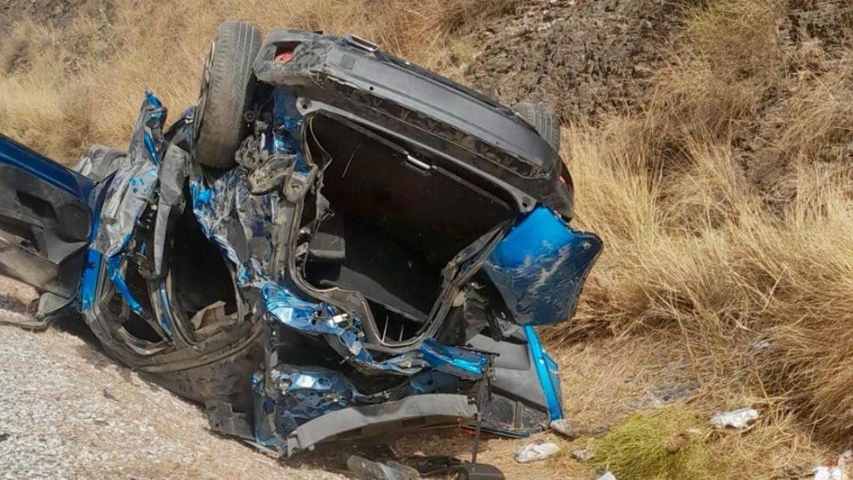 Imagen de uno de los vehículos accidentados en Vélez-Málaga.