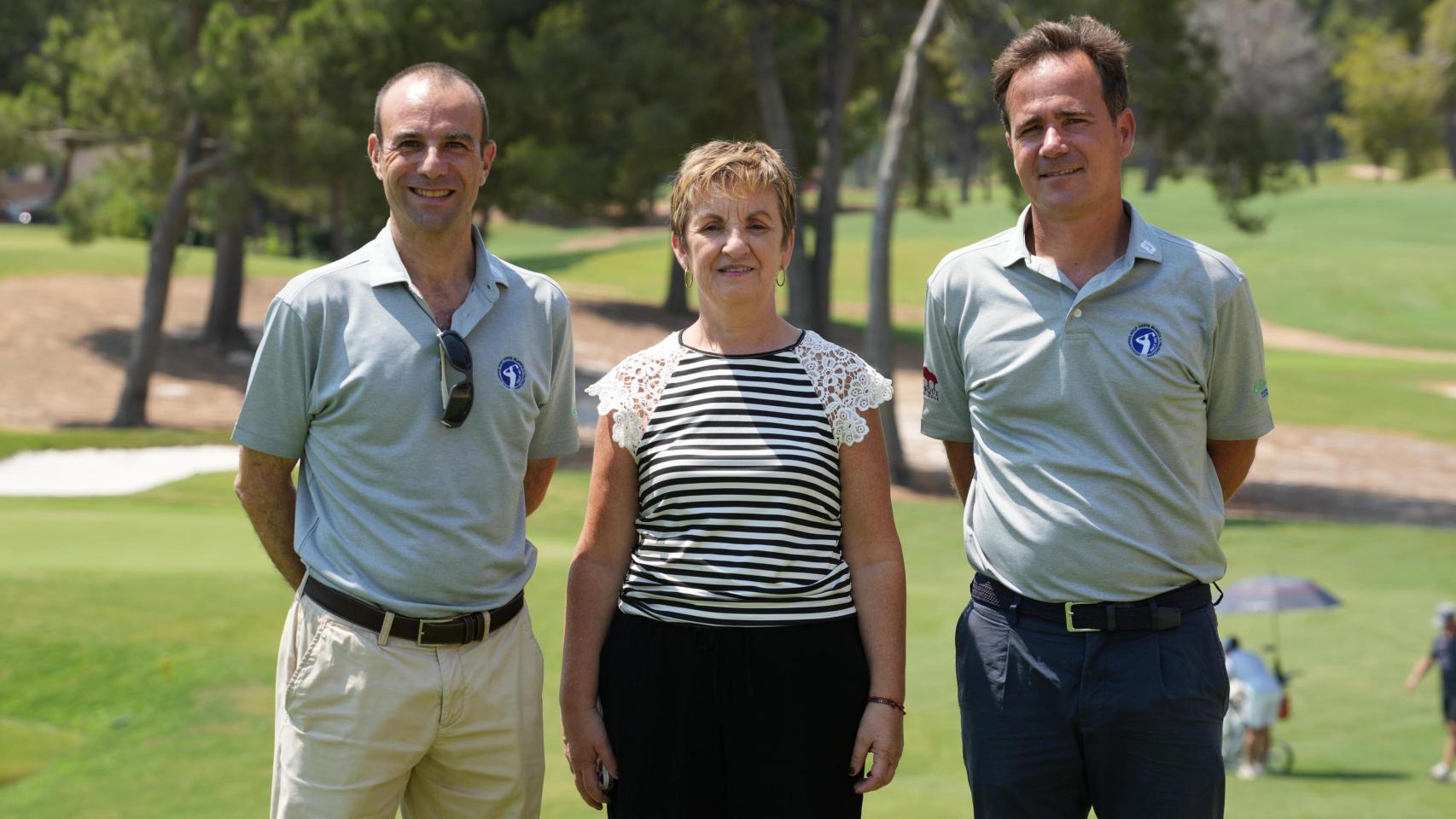 La visita de la consellera al campo de Golf El Bosque.