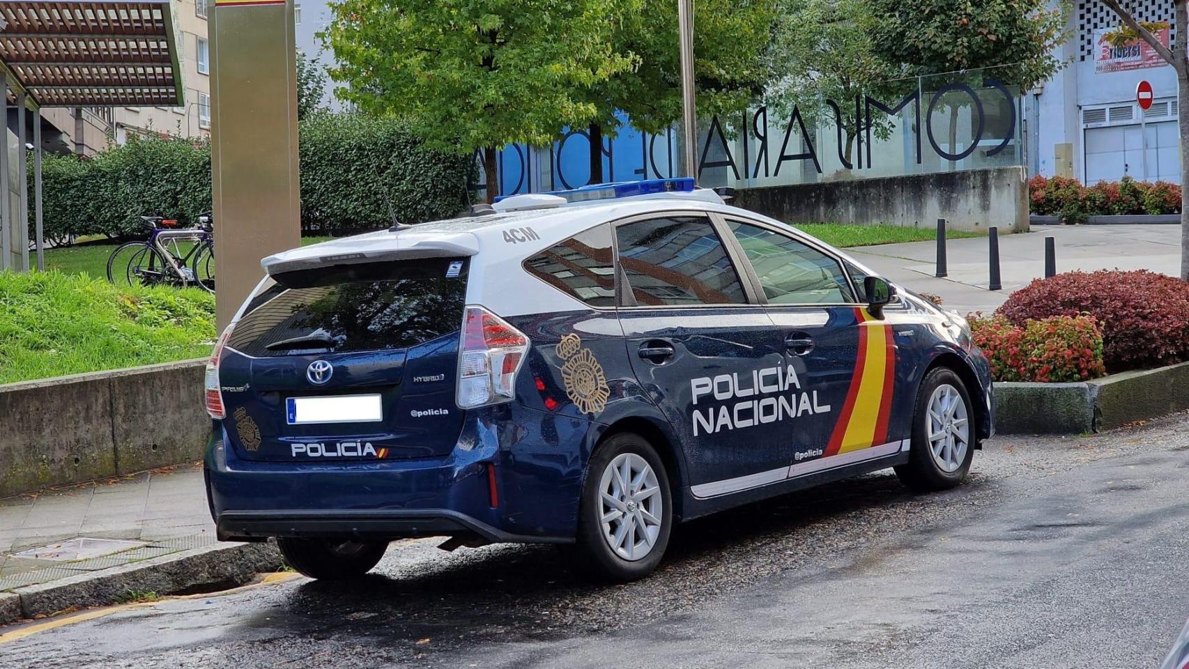 Foto vehículo policial en Vigo