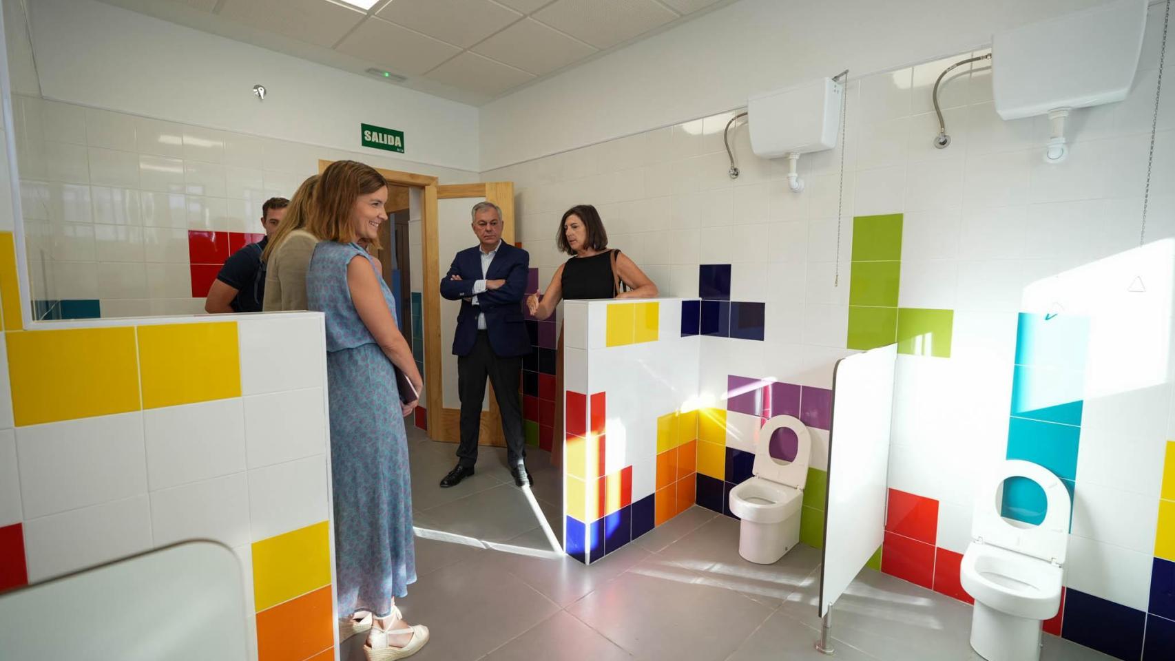 Nuevos baños del CEIP Calvo Sotelo.