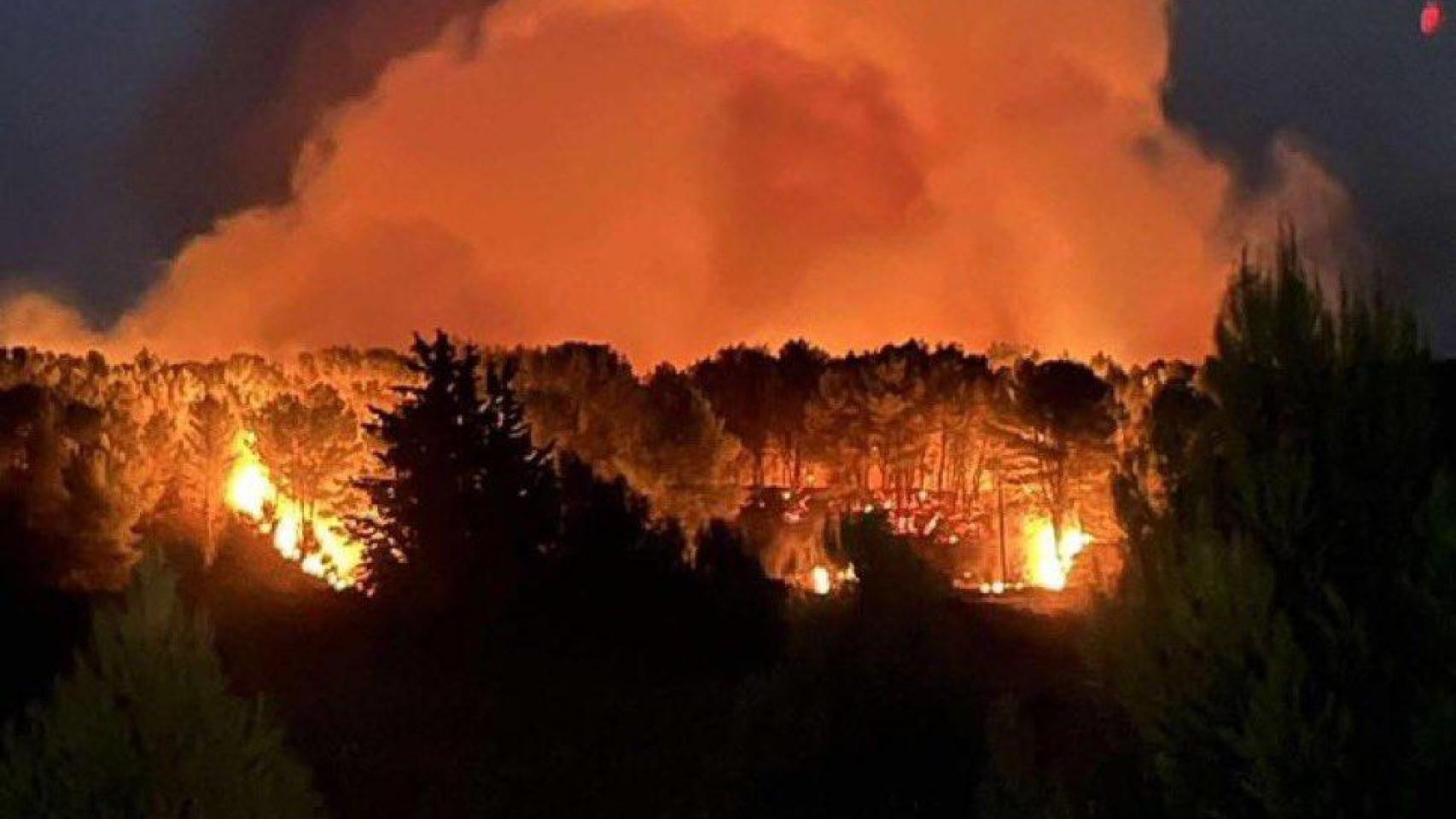 Incendio en Corbières, cerca de Narbona, en el sur de Francia.