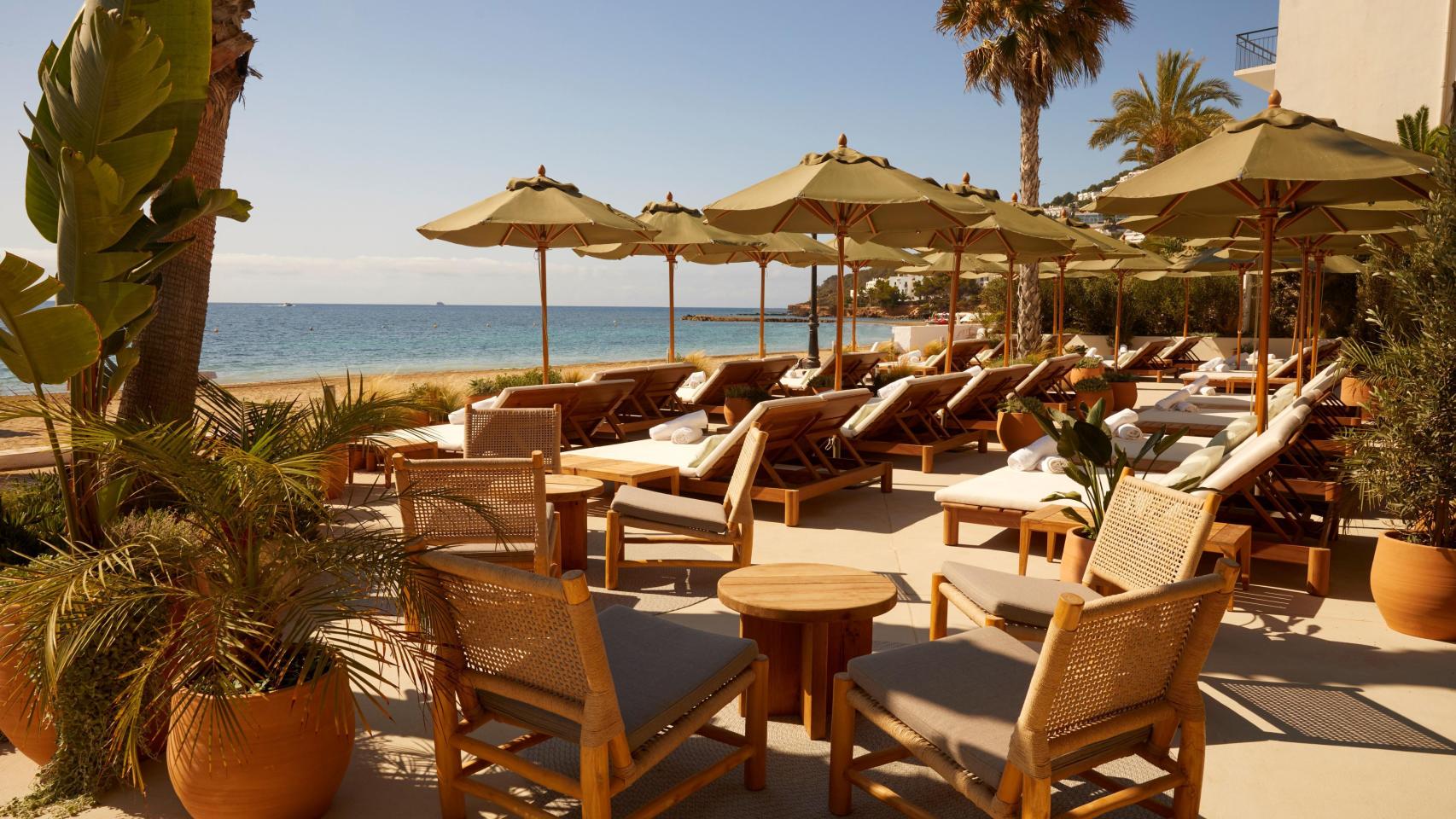 El beach club Yellow Fish de W en Santa Eulalia.