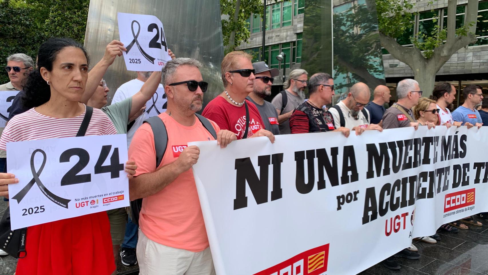 Concentración contra la siniestralidad laboral en Zaragoza
