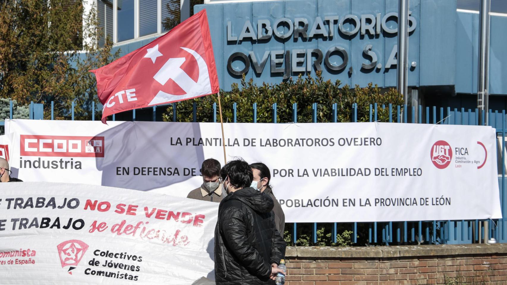 Huelga indefinida que inició la plantilla de Laboratorios Ovejero de León en 2021