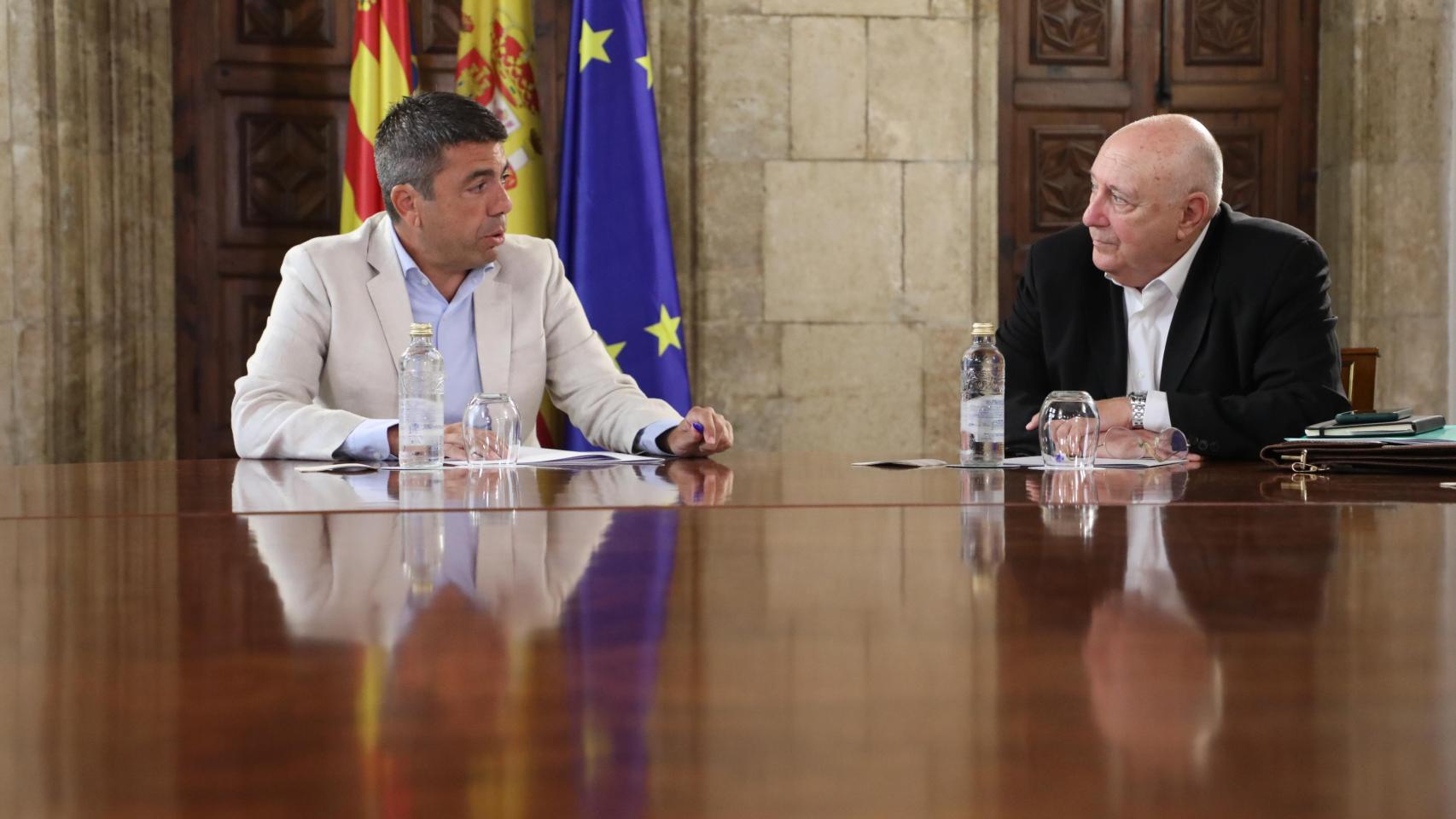 El presidente de ATA, Alberto Ara, se reúne con el presidente de la Generalitat, Carlos Mazón. EE
