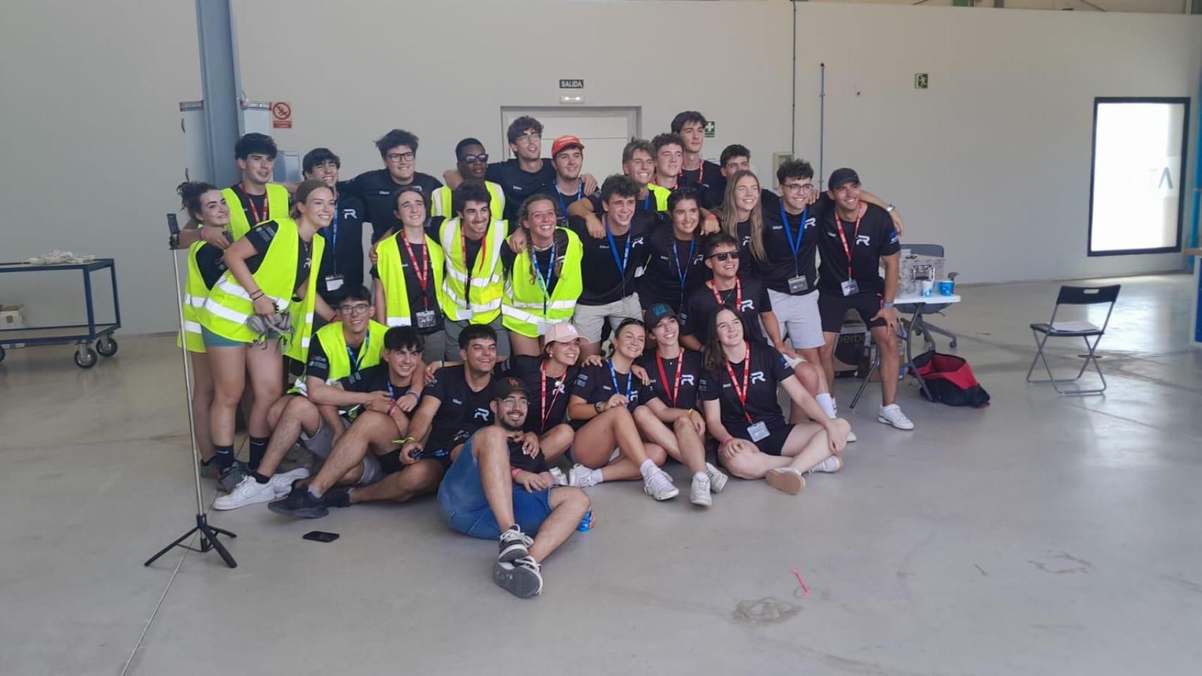 Estudiantes de la UPV lanzan su cohete sonda 'Rompetechos' en Jaén.