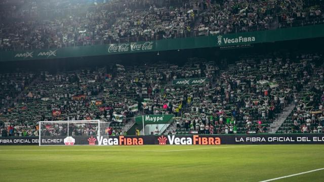 Las gradas del Martínez Valero llenas en una imagen de archivo.