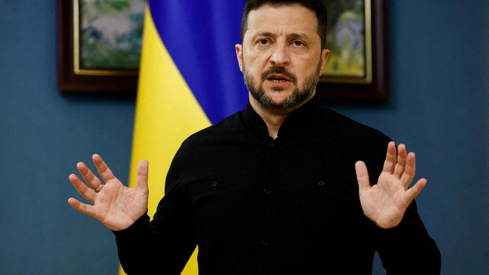 El presidente de Ucrania, Zelenskiy, habla durante una conferencia de prensa en Kyiv.
