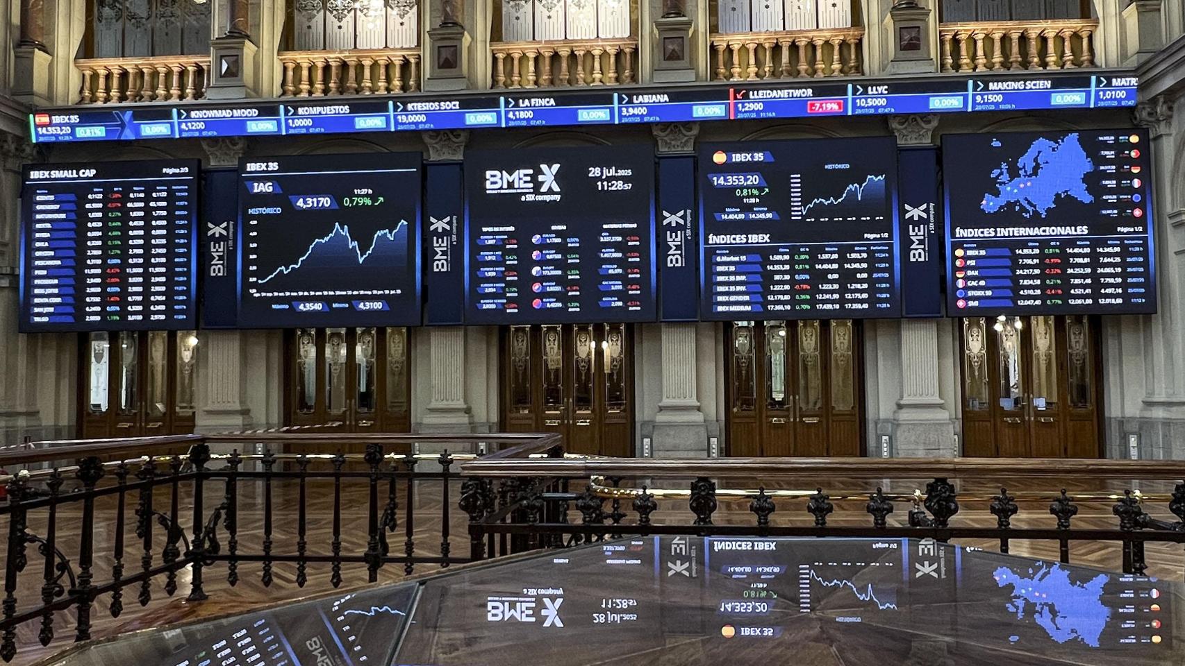 Interior del Palacio de la Bolsa de Madrid.