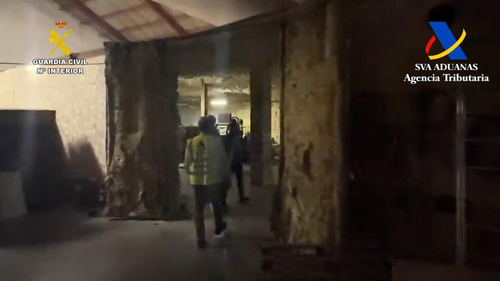 Operación de la Guardia Civil en colaboración con el Servicio de Vigilancia Aduanera de la Agencia Tributaria en la que han sido liberadas 18 personas.