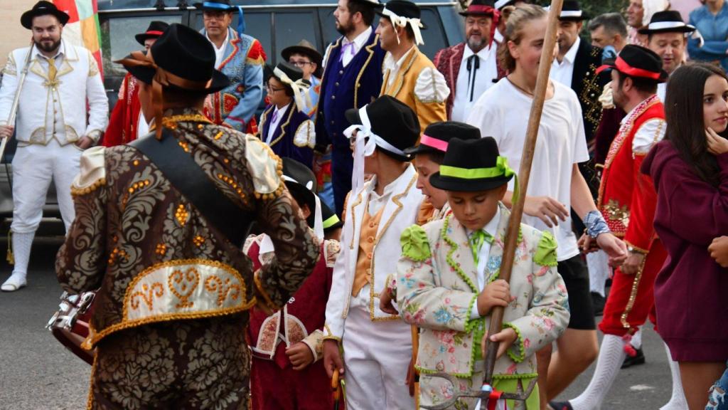 Personas en las fiestas de Chillón