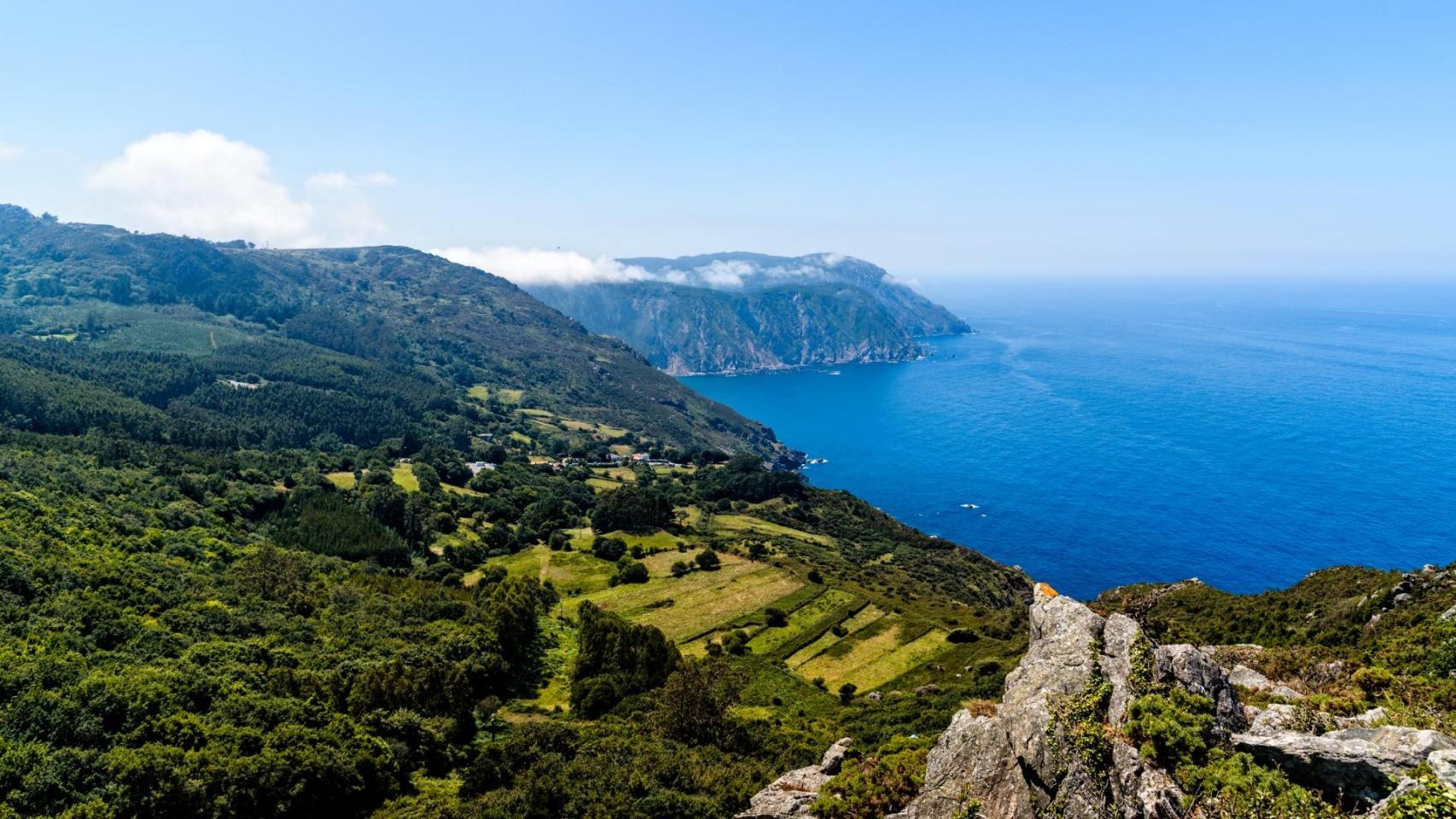 Vistas desde San Andrés de Teixido