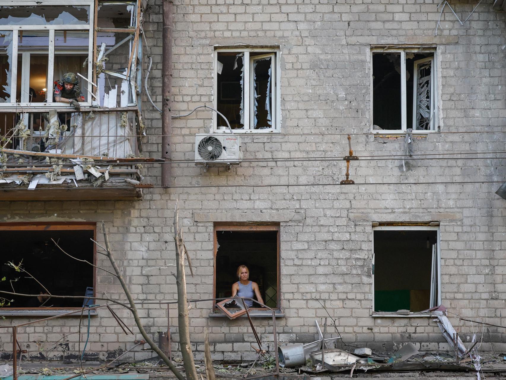 Resultado de un bombardeo ruso sobre la ciudad ucraniana de Donetsk, a mediados de julio.