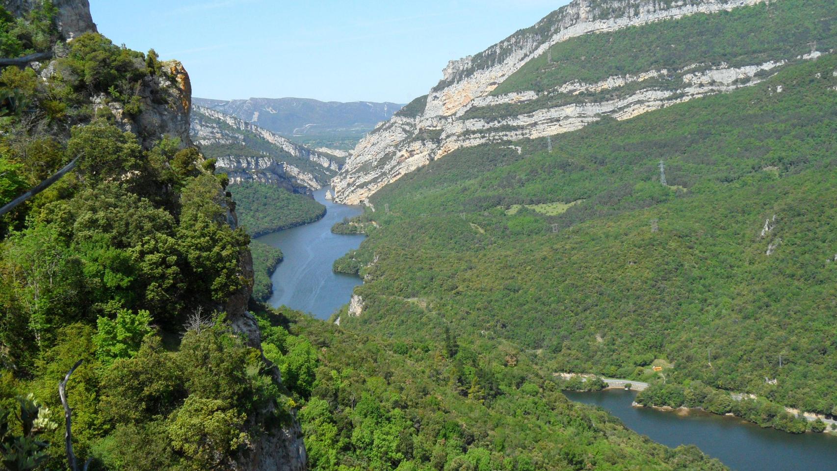 Una preciosa panorámica de los fiordos burgaleses