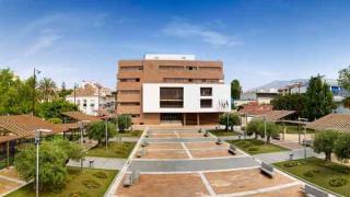 Fuengirola ya tiene empresa para vigilar a los funcionarios de baja: los seguirá desde sus casas