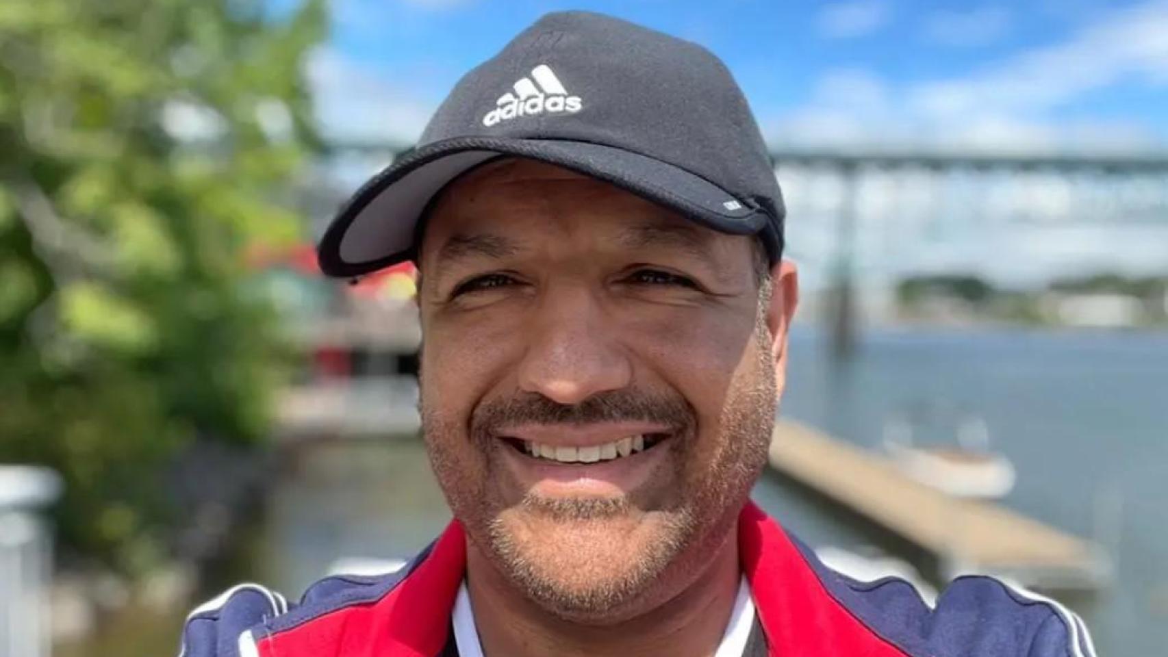 Un hombre que trabajó como manager en Florida fue despedido hace casi dos años y no logra encontrar trabajo