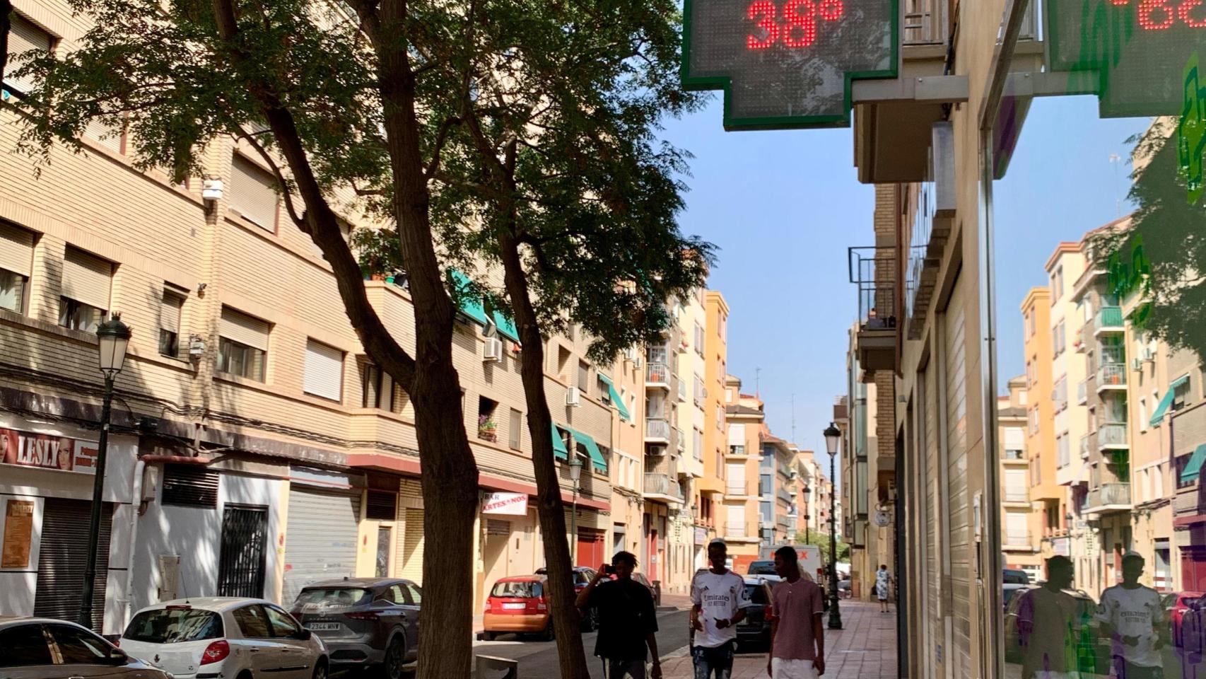 Zaragoza volvió a rozar este domingo los 40 grados.