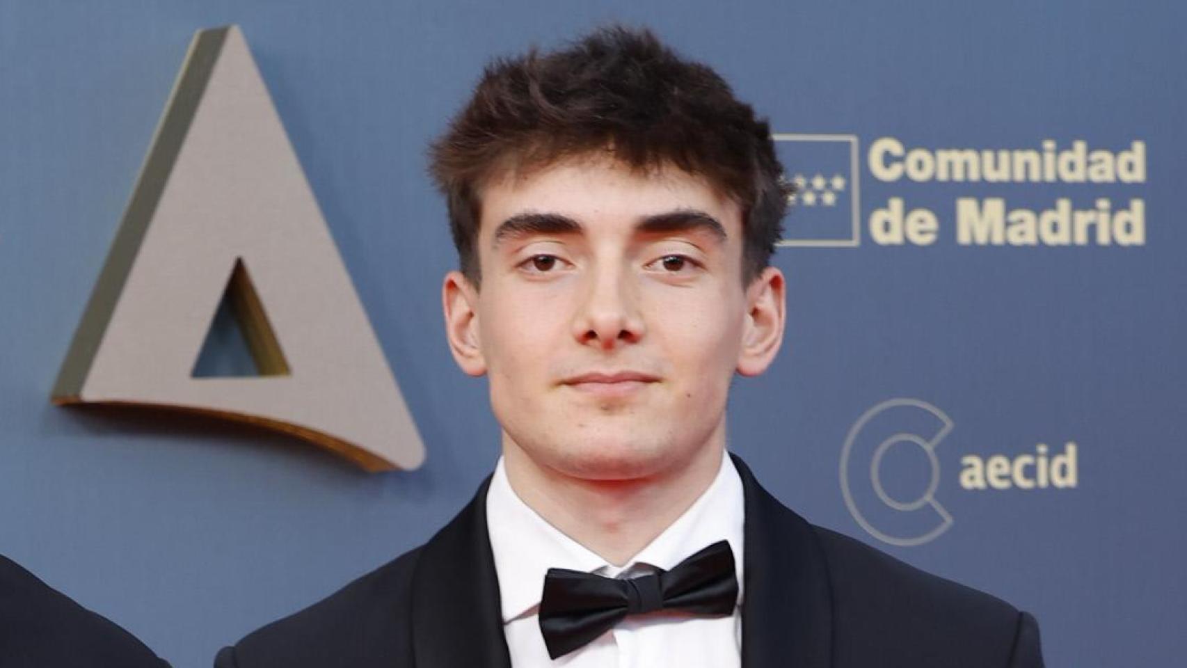 Leo Ayyashi, hijo de Cayetana Guillén Cuervo, en los Premios Talía en Madrid.