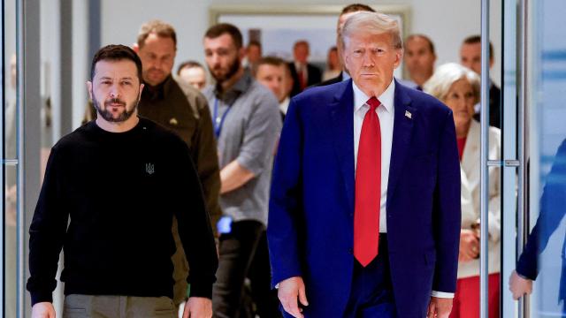 Zelenski junto a Donald Trump.