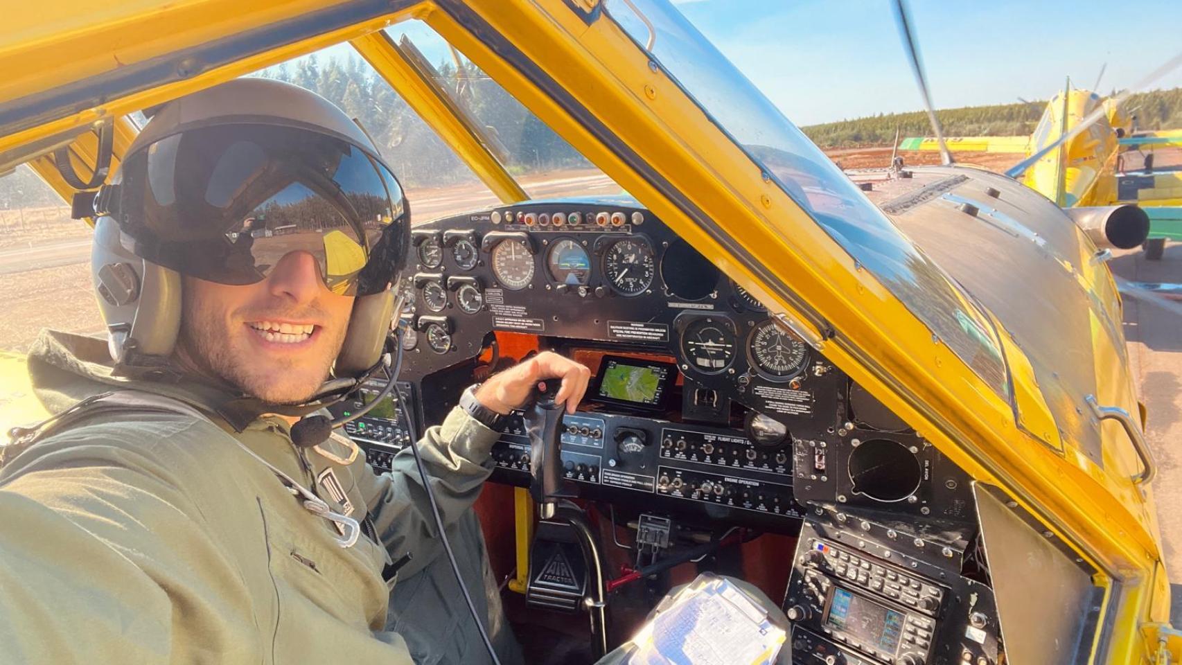 Carlos Domínguez, piloto apagafuegos.