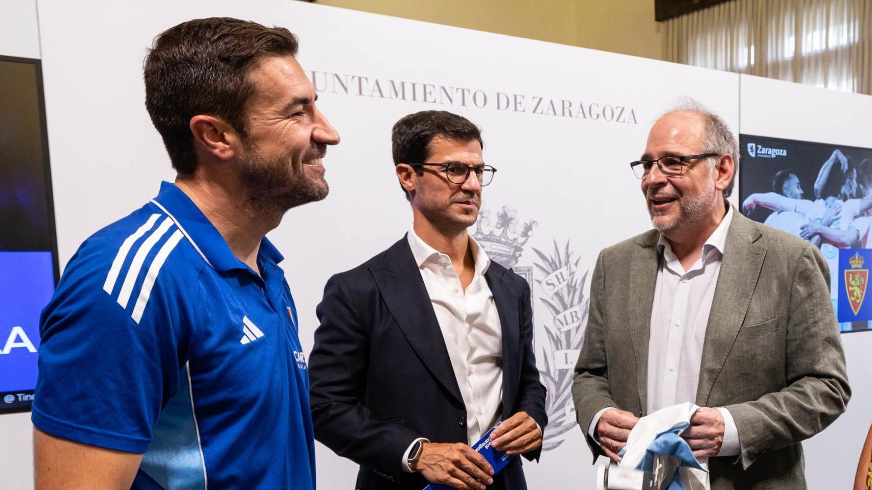 Gabi Fernández durante la recepción en el Ayuntamiento.