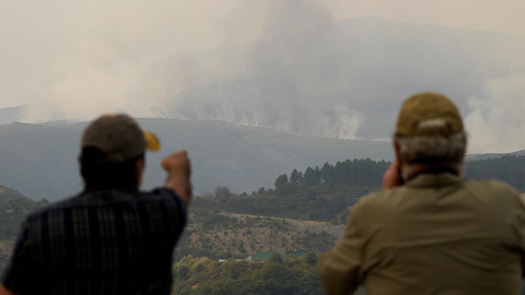 Incendio en Anllares del Sil (León)