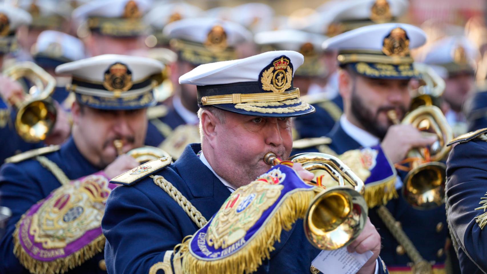 La Banda de Música Esperanza de Triana durante una procesión