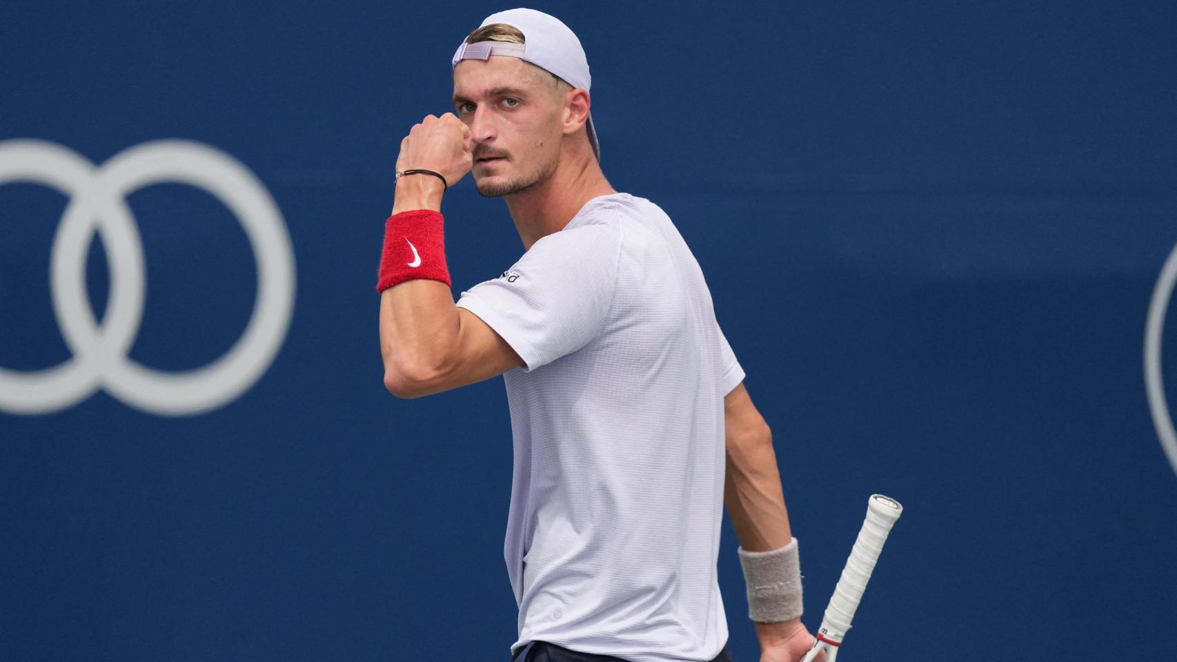 Terence Atmane celebra un punto.