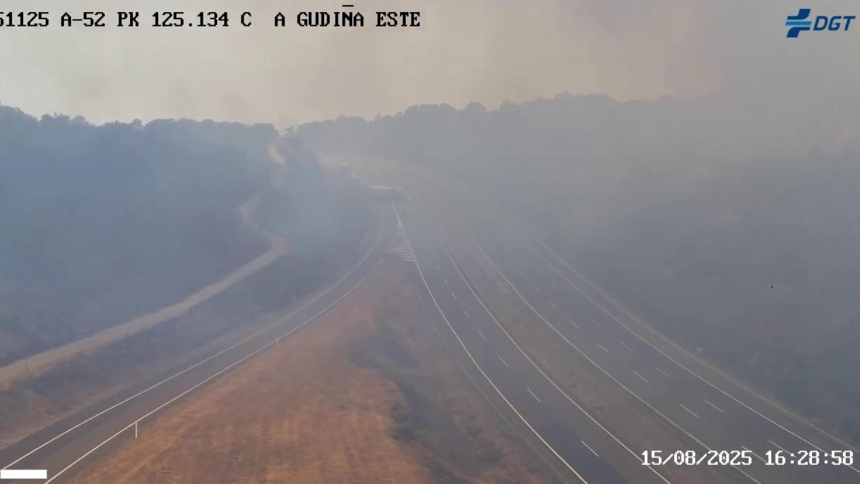 Imagen de la carretera cortada.