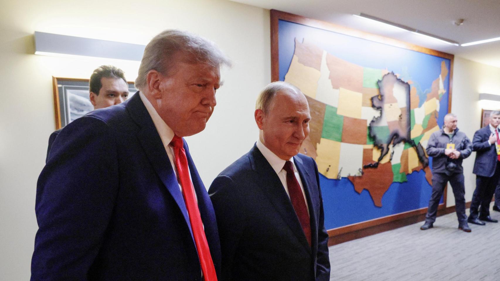Donald Trump y Vladímir Putin en su encuentro en Alaska.