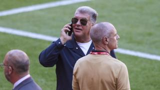 Joan Laporta, 'loco' por el nuevo Camp Nou: el presidente acabó en el suelo en su última visita al estadio blaugrana