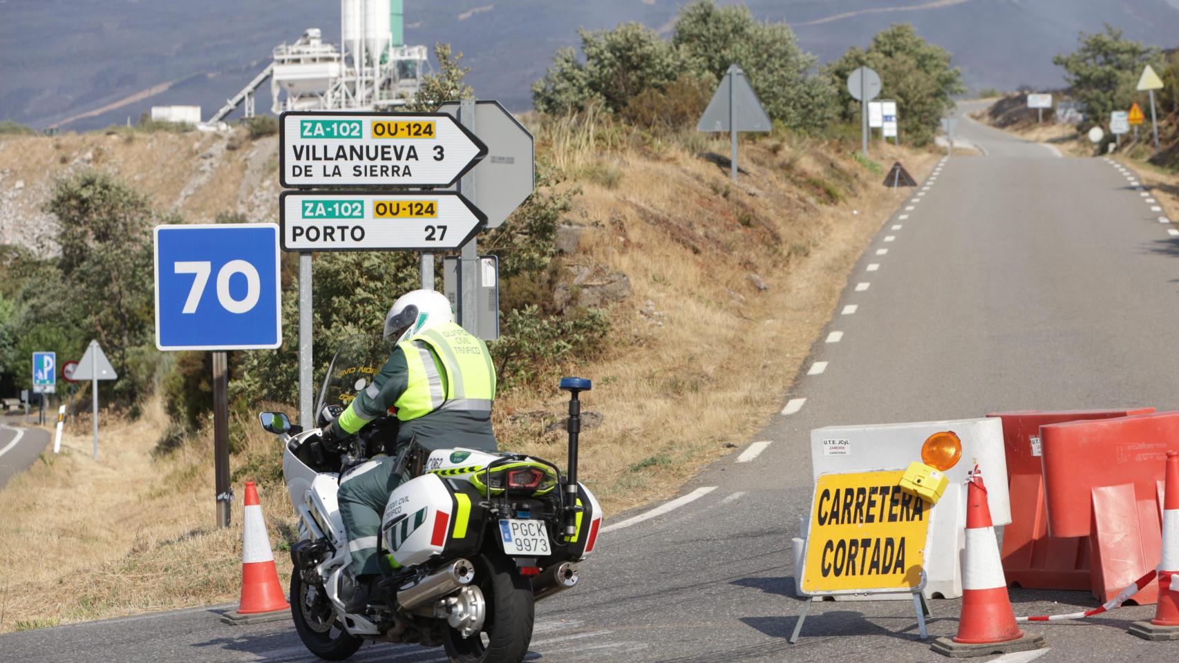 Guardia Civil cortando los accesos en Sanabria