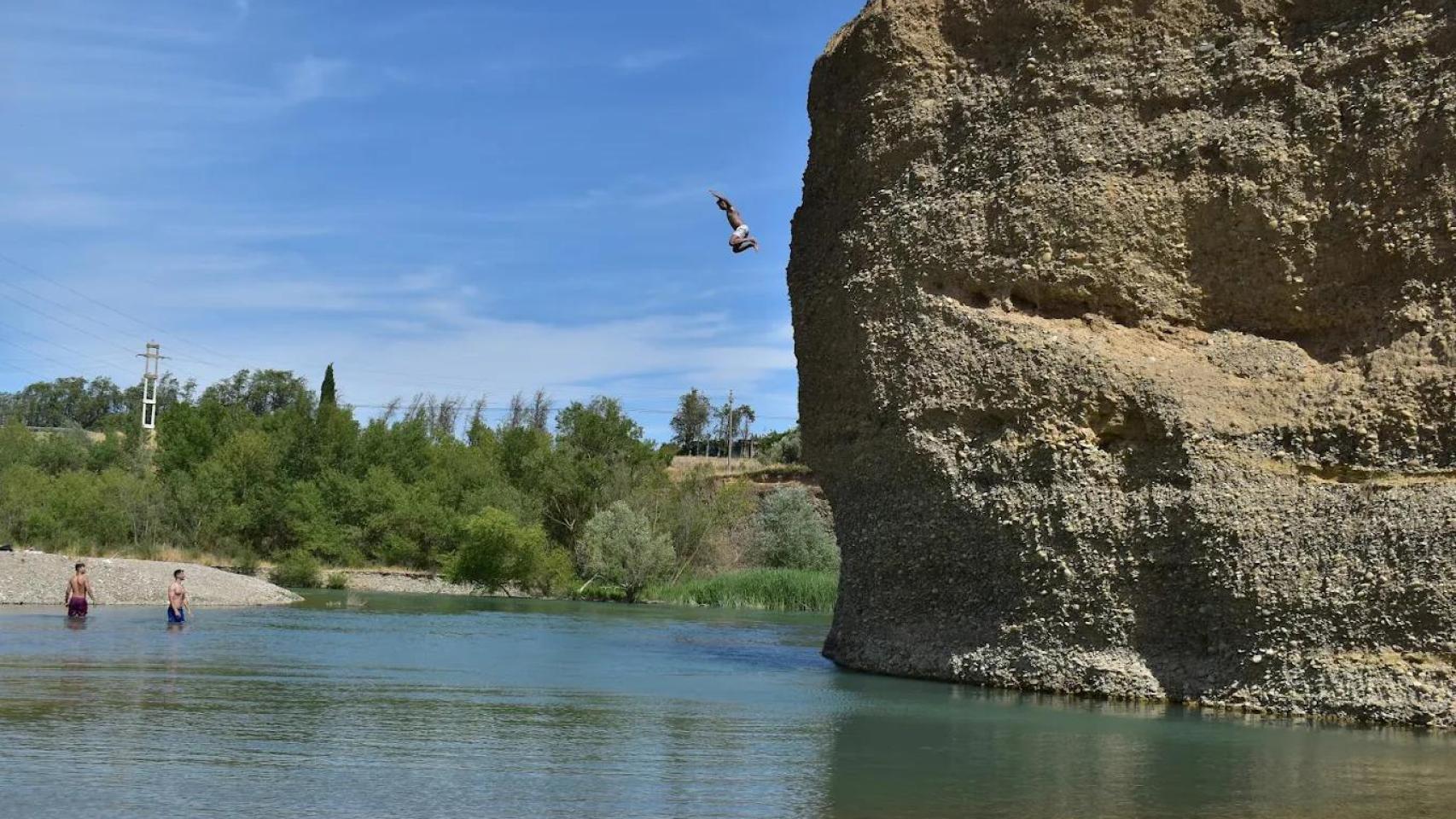 La piscina natural más peligrosa de todo Aragón está a 20 minutos de Zaragoza: “El baño está desaconsejado”