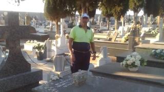 Jesús Sánchez, enterrador: "Es muy difícil, sobre todo cuando conoces a la familia o se trata de alguien joven"