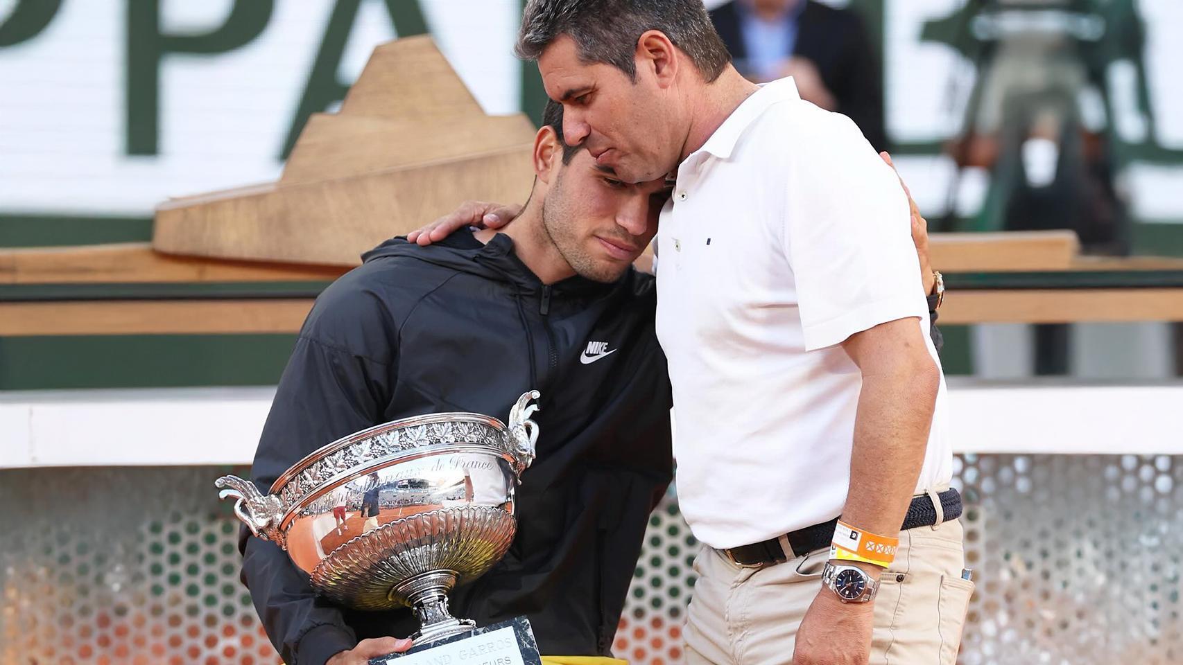 Carlos Alcaraz, junto a su padre en una imagen publicada en las redes sociales del tenista