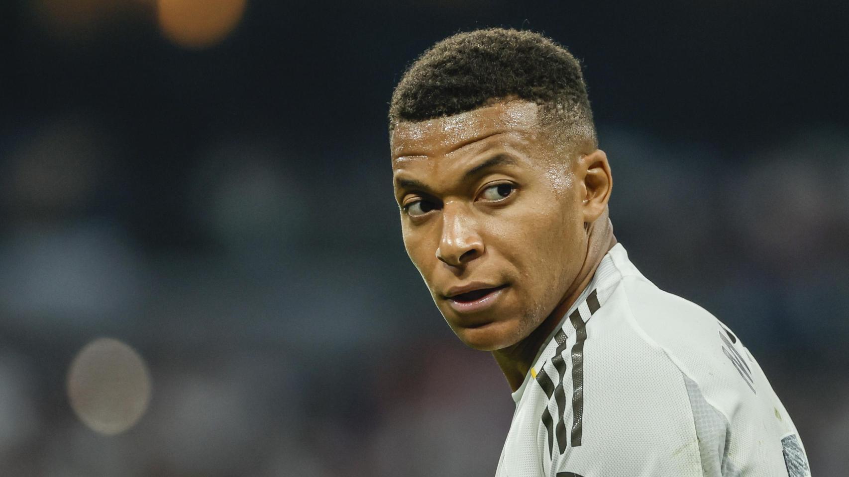 Mbappé, durante el partido ante Osasuna.