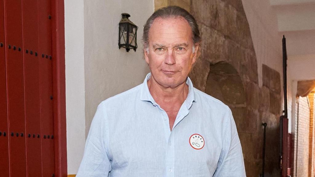 Bertín Osborne rectifica y sí ejerce de padre de David, su hijo en común con Gabriela Guillén, y posa con él: Así es la vida