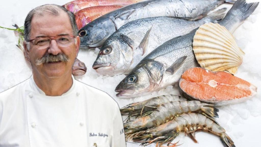 El chef Pedro Subijana y varios ejemplares de pescado fresco.