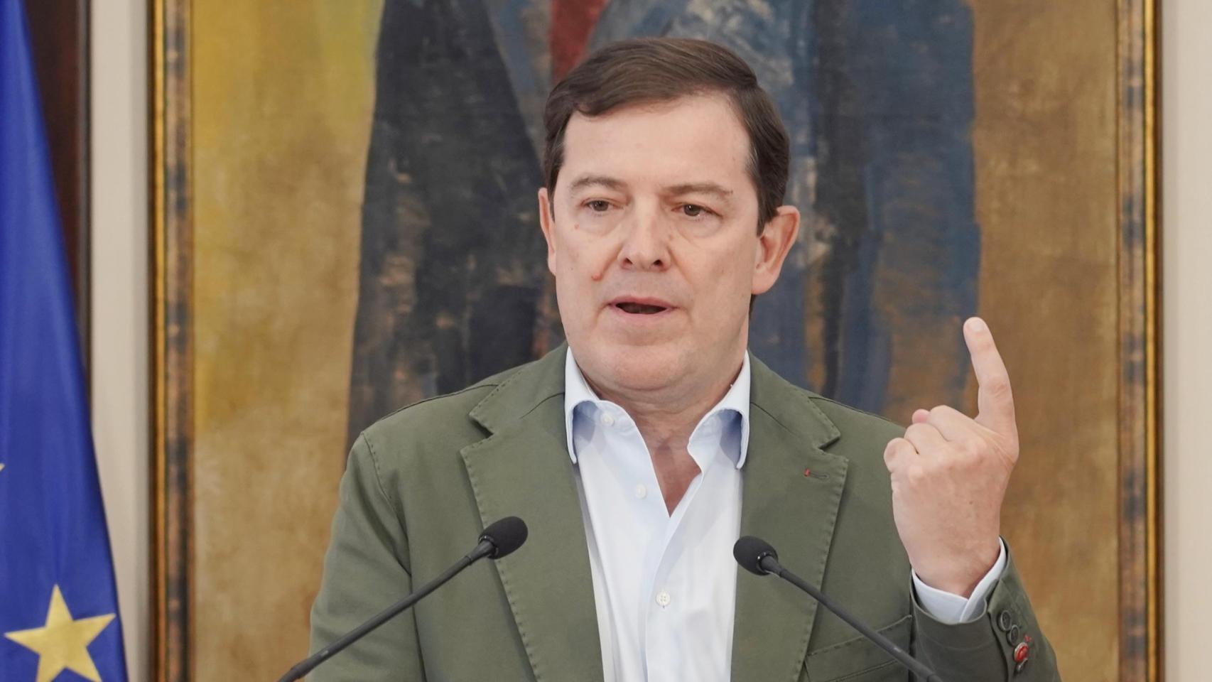 El presidente de la Junta de Castilla y León informa sobre las medidas de recuperación para las zonas afectadas por los incendios