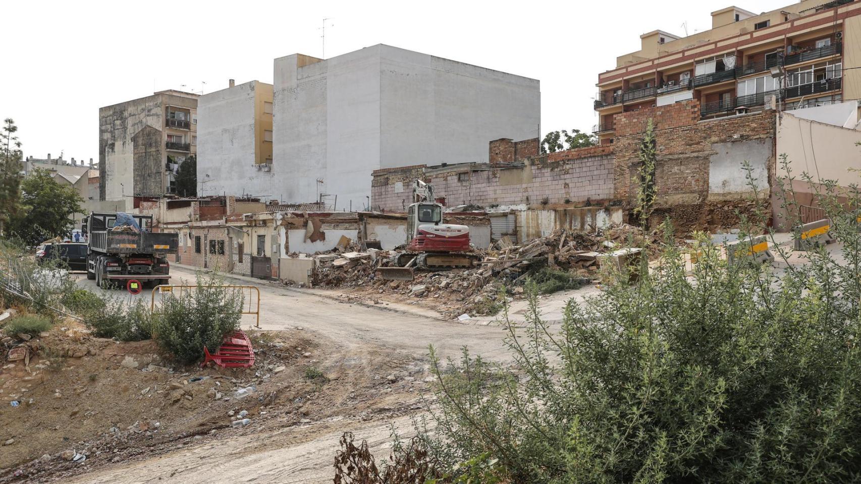 El Ayuntamiento de Torrent inicia la demolición urgente de 45 inmuebles. EFE/Manuel Bruque